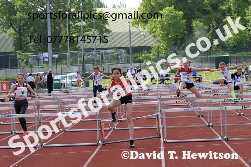 Women and Girls hurdles, 2022 North Eastern Track and Field Champs., Middlesbrough. David T. Hewitson/Sports for All Pics